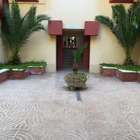 Sitges Studio Апартаменты *